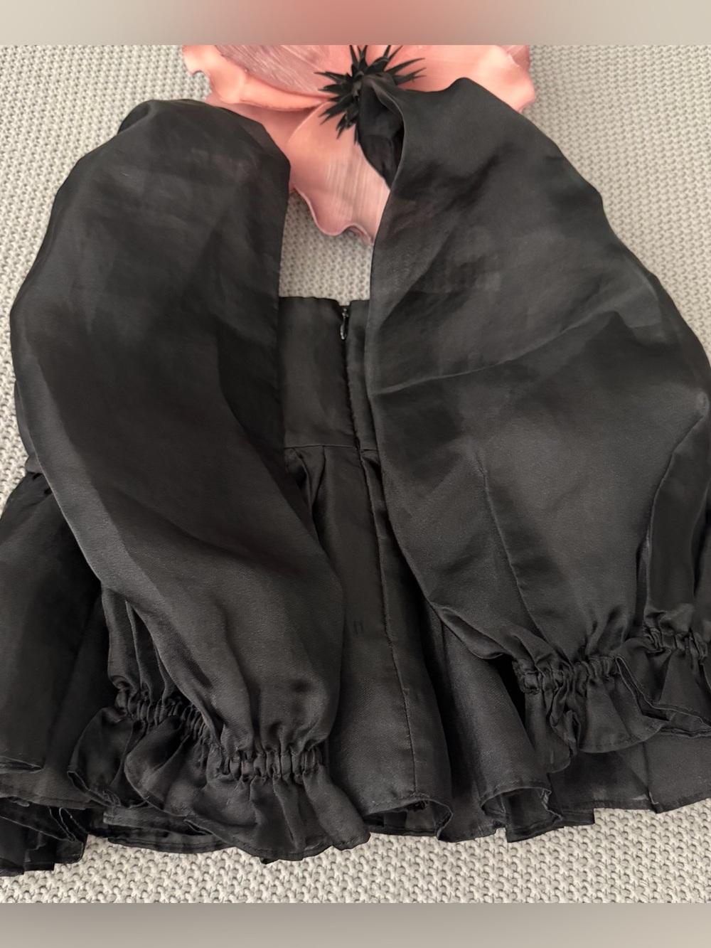 SELKIE Bubble Top Puff Sleeve Black Caviar Small - Picture 6 of 11